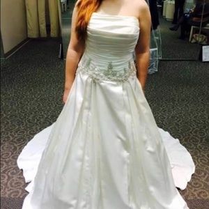 David's Bridal Dresses - Wedding dress David's Bridal Dresses - Wedding dress